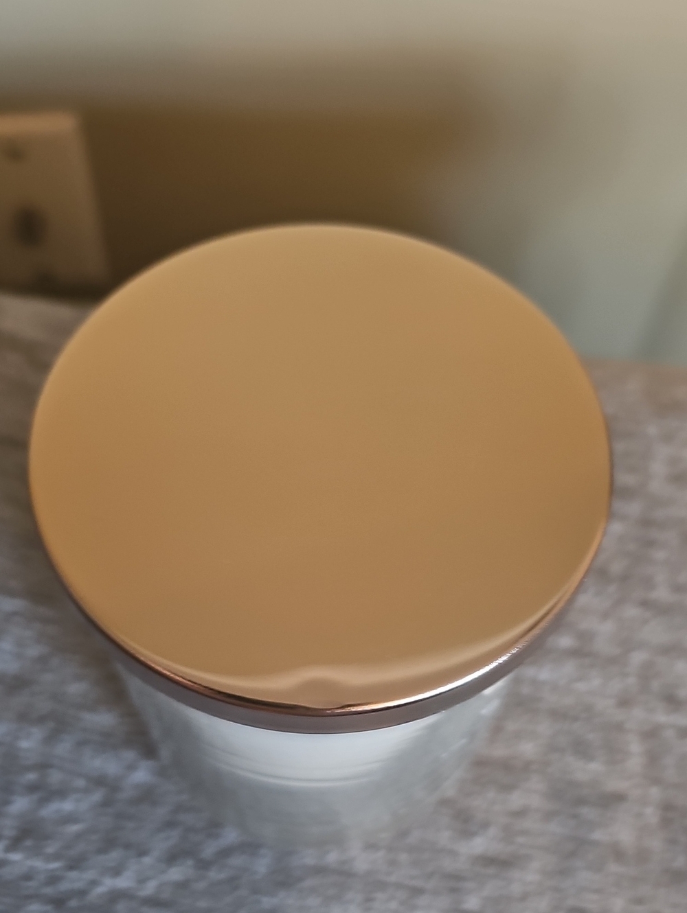Bath & Body Works Into The Night Candle - Picture 3 of 4